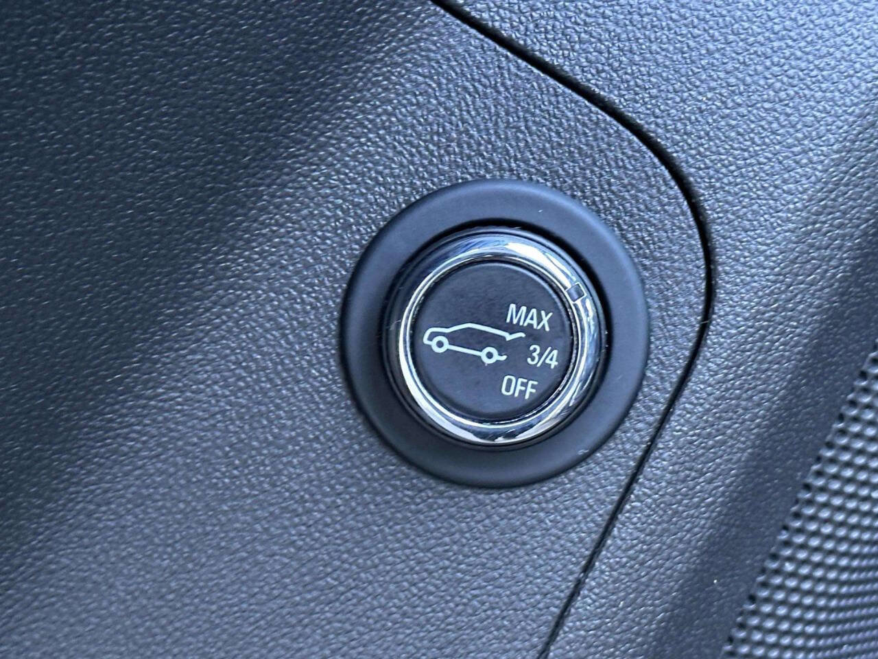 Used 2017 GMC Acadia Denali w/ Technology Package image 16