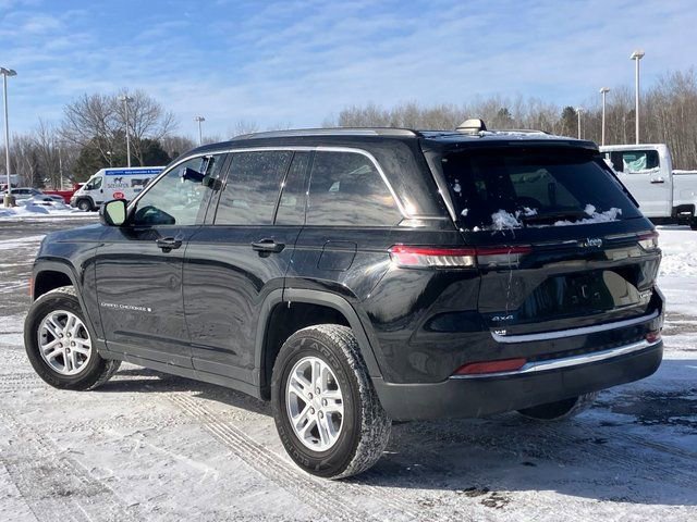 Used 2022 Jeep Grand Cherokee Laredo w/ Luxury Tech Group I image 23