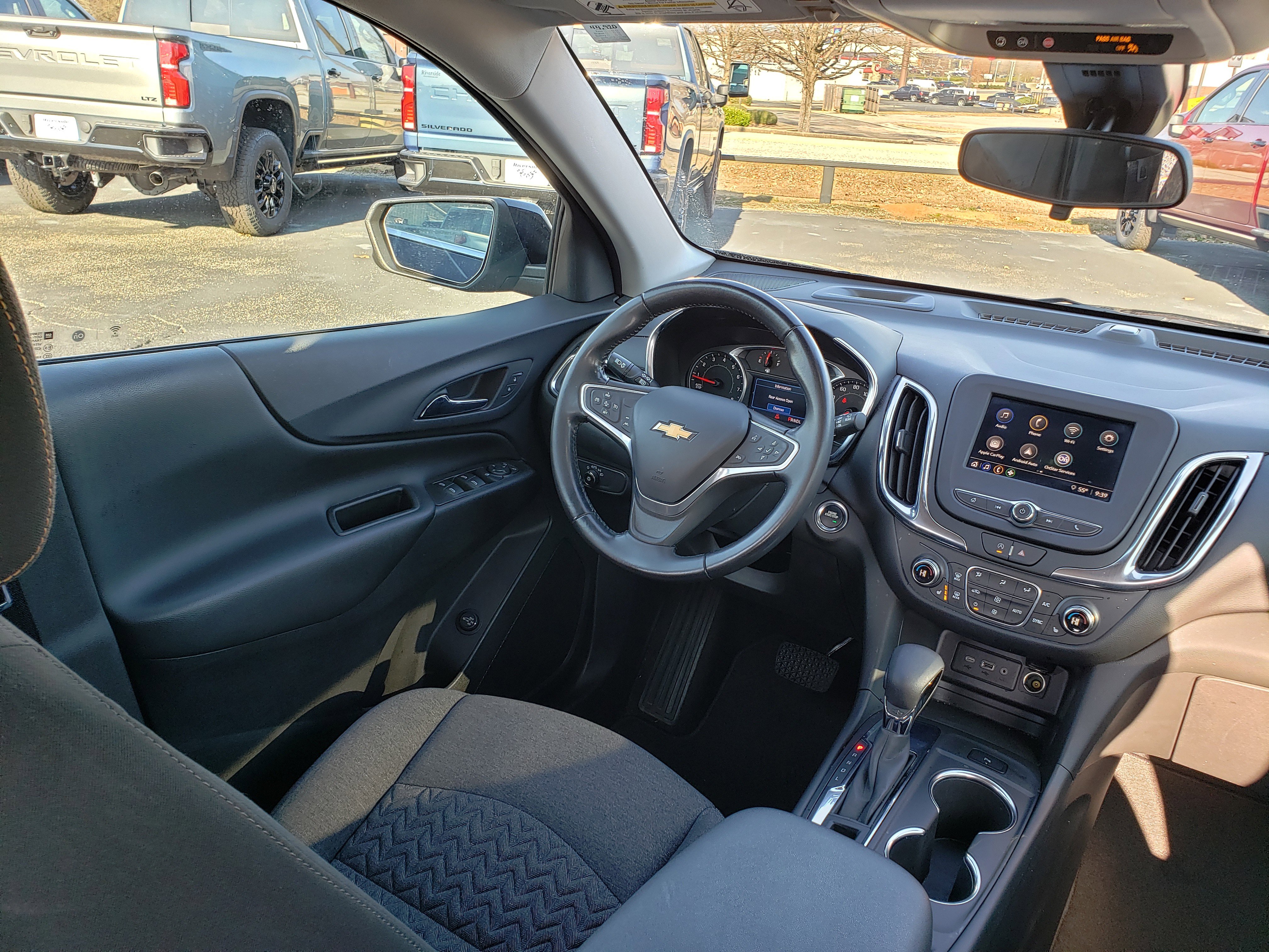 Used 2022 Chevrolet Equinox LT w/ Driver Convenience Package image 39