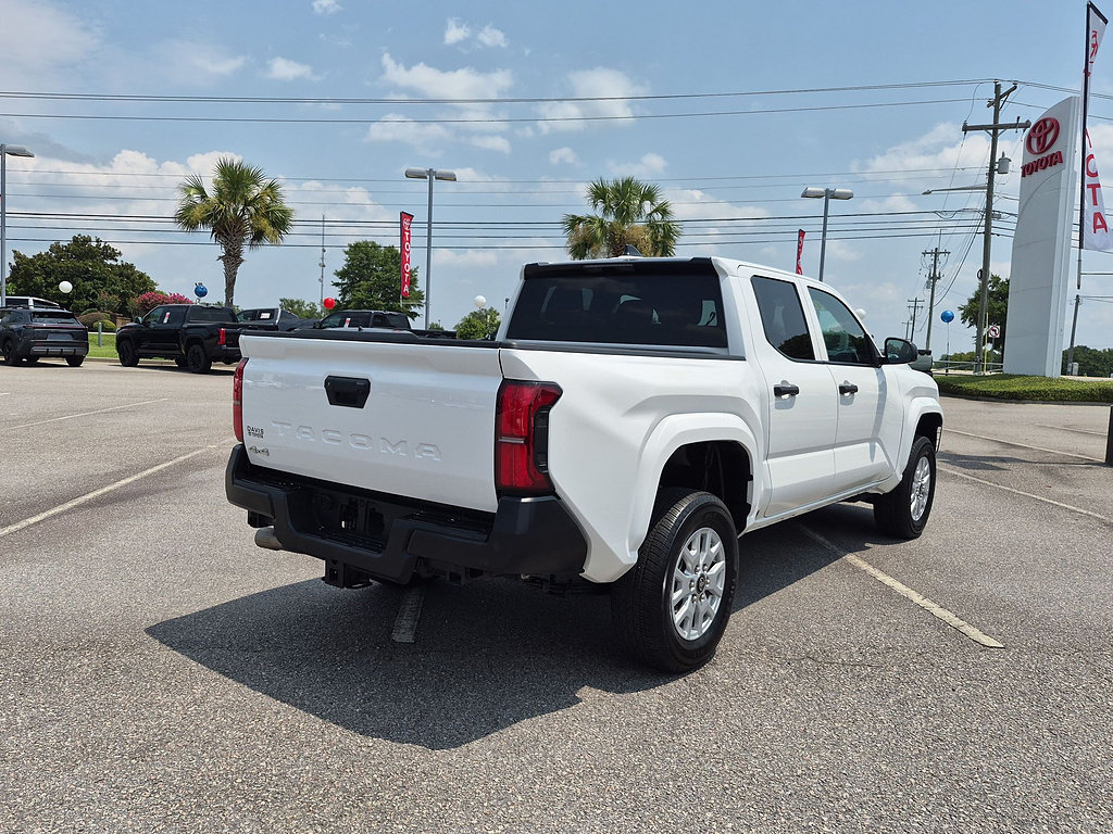 Used 2024 Toyota Tacoma SR AWD/4WD image 3