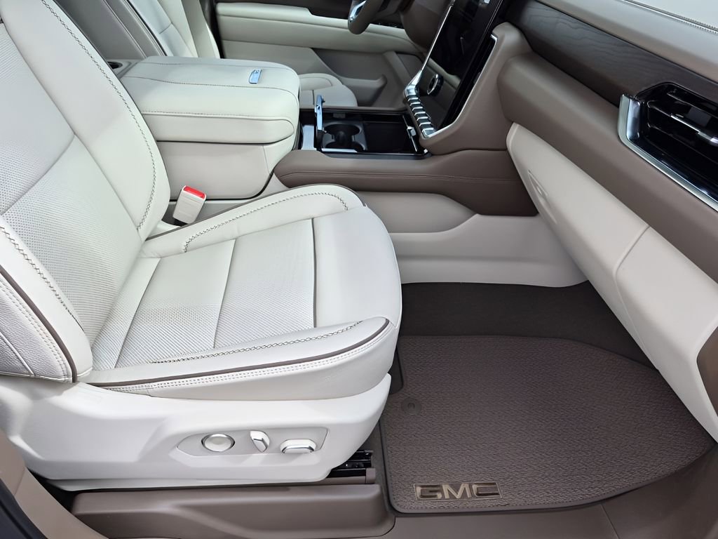 New 2026 GMC Yukon XL Denali w/ Sun & Power Step Package AWD/4WD image 19