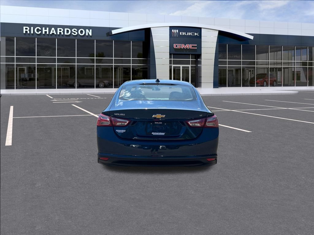 Used 2022 Chevrolet Malibu LT FWD image 4
