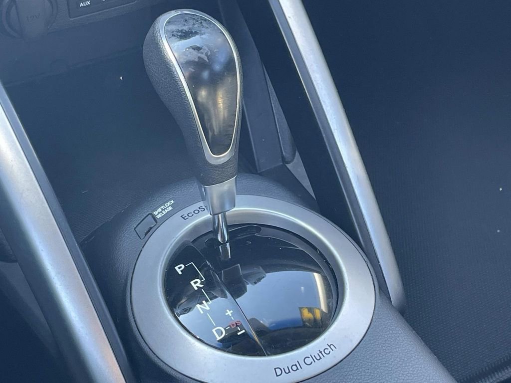 Used 2014 Hyundai Veloster image 23