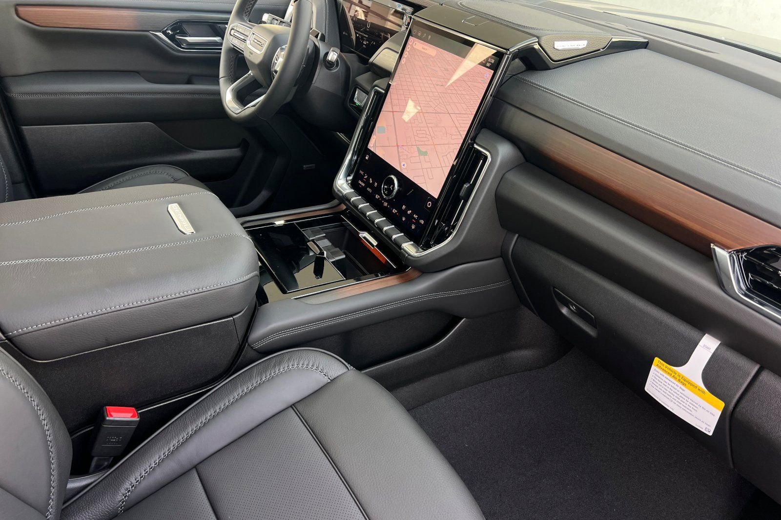 New 2026 GMC Yukon Denali w/ Denali Reserve Package image 16