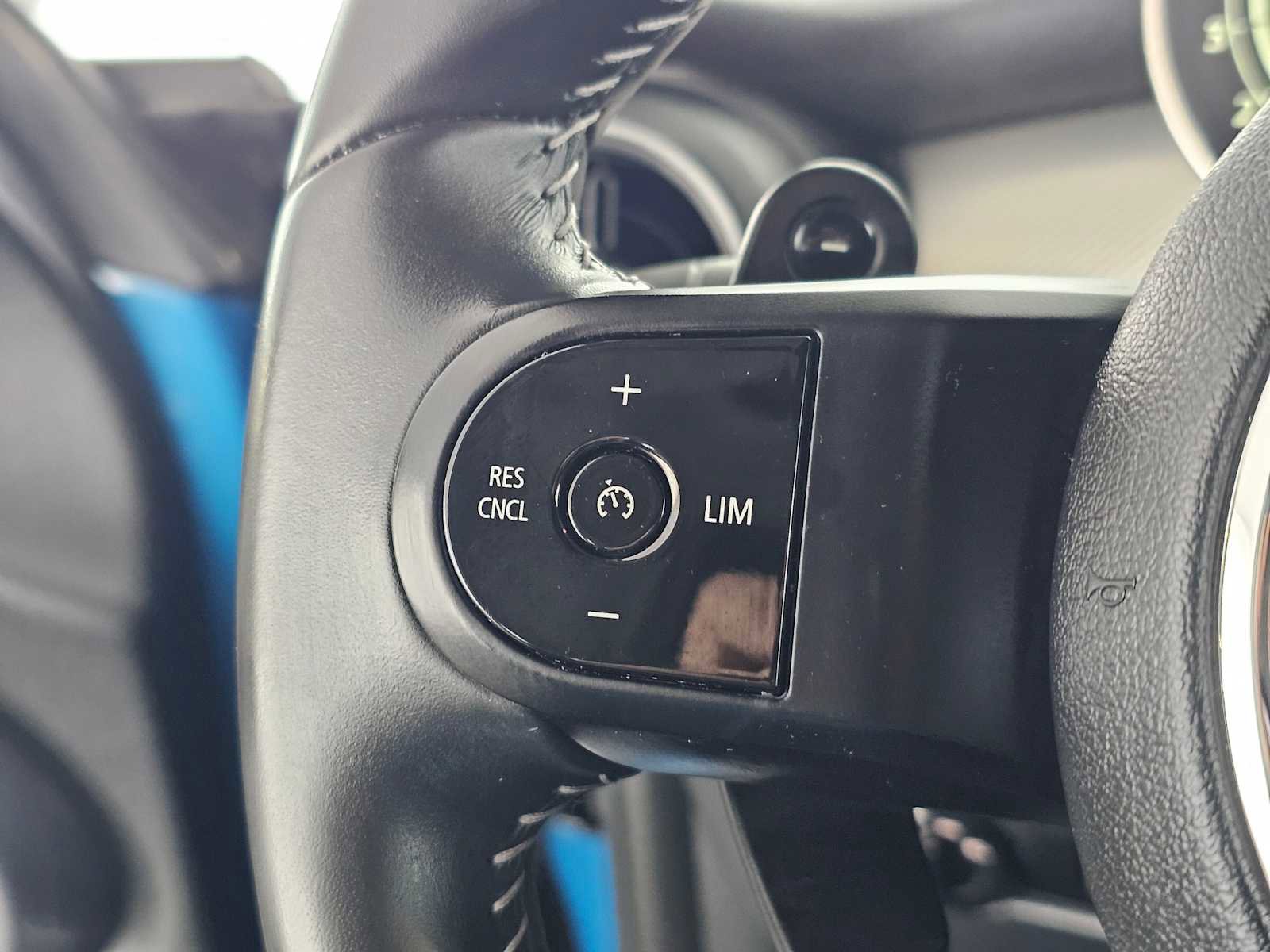 Used 2022 MINI Cooper S image 25