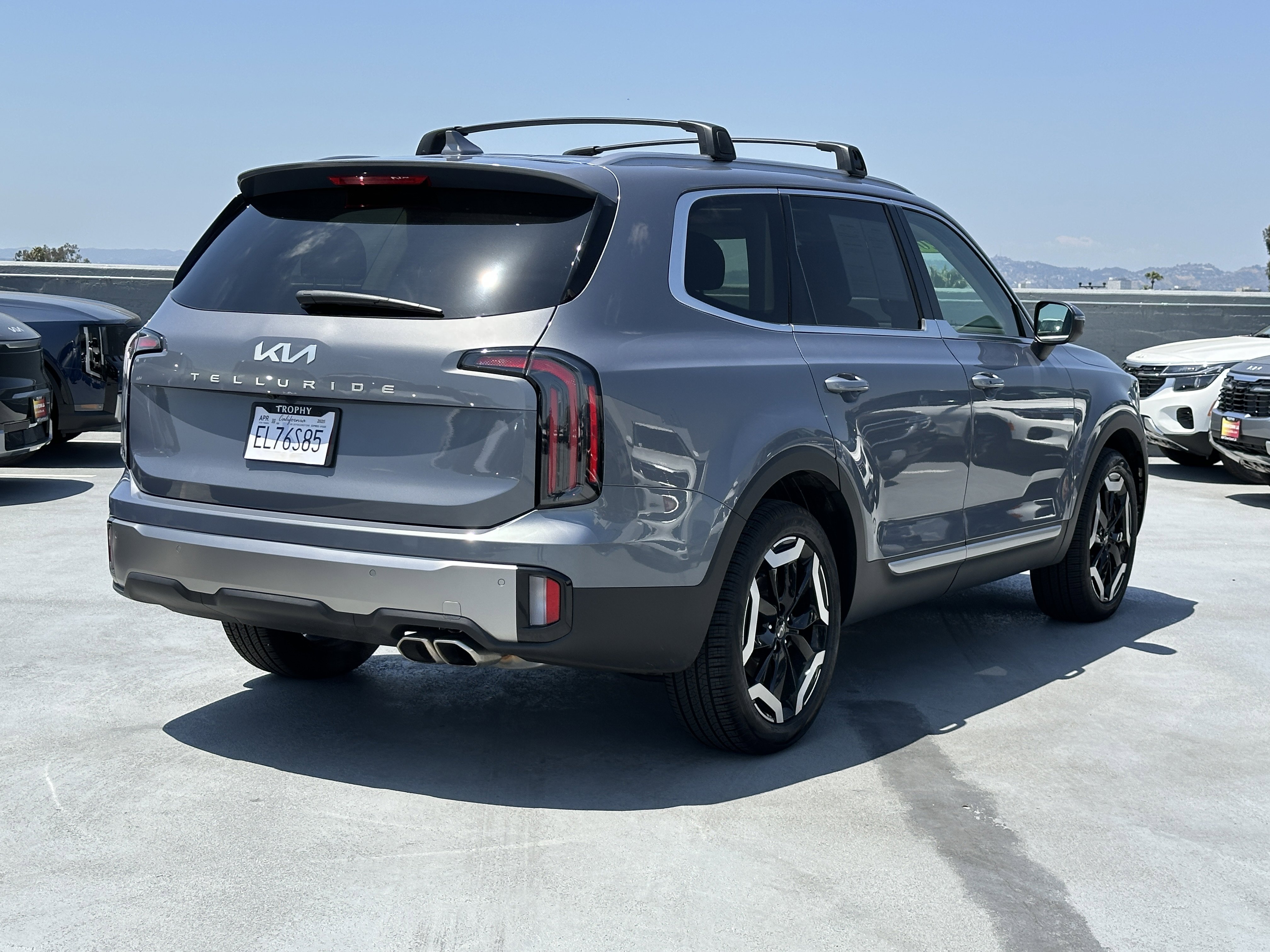 Certified 2025 Kia Telluride EX FWD image 8