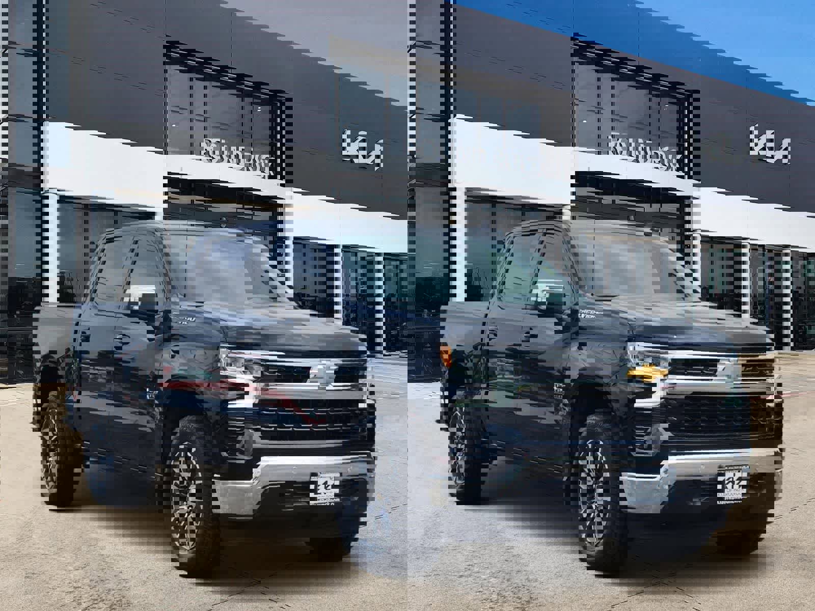 Used 2024 Chevrolet Silverado 1500 LT w/ Texas Edition Plus RWD image 3