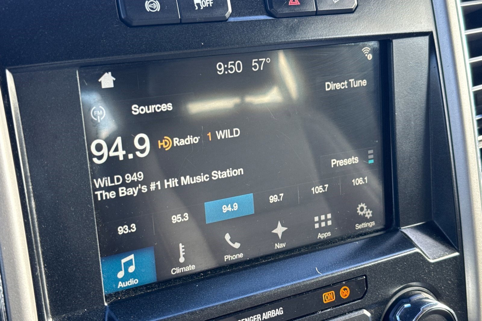 Used 2017 Ford F250 Lariat w/ Chrome Package image 21