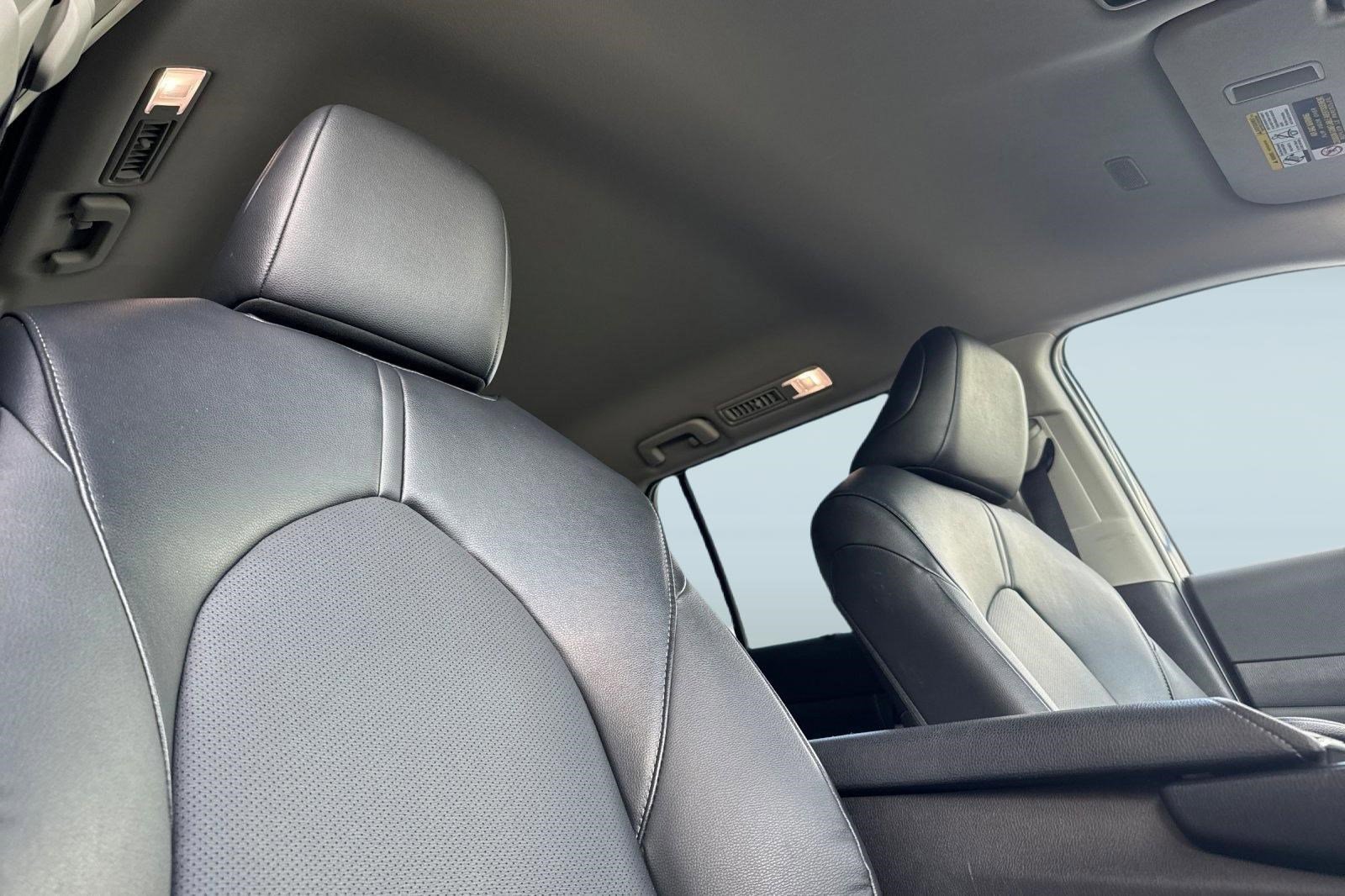 Used 2025 Toyota Grand Highlander FWD image 25