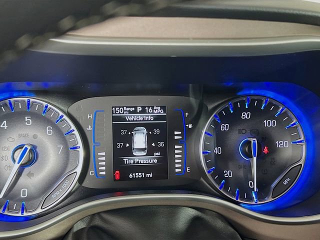 Used 2022 Chrysler Voyager LX image 14