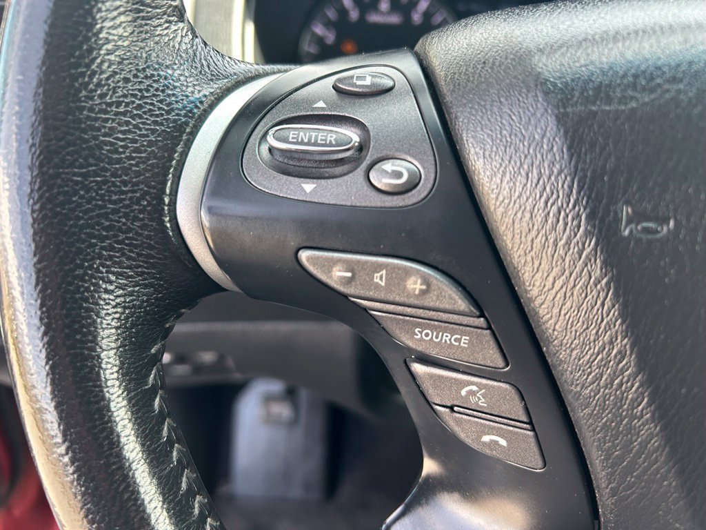 Used 2013 Nissan Pathfinder SL AWD/4WD image 14