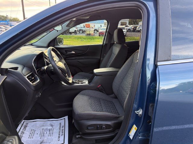 Used 2024 Chevrolet Equinox LT AWD/4WD image 3