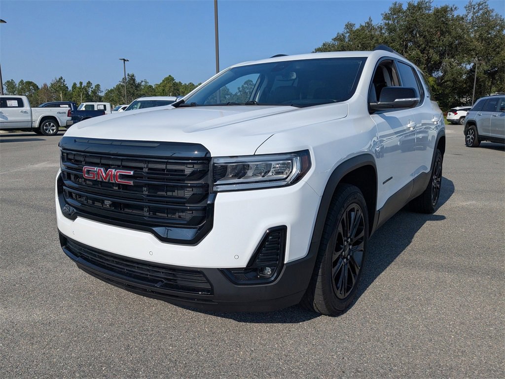 Used 2023 GMC Acadia SLT w/ Elevation Edition image 8