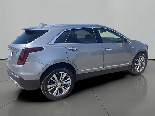 Certified 2025 Cadillac XT5 Premium Luxury w/ Technology Package AWD/4WD image 5