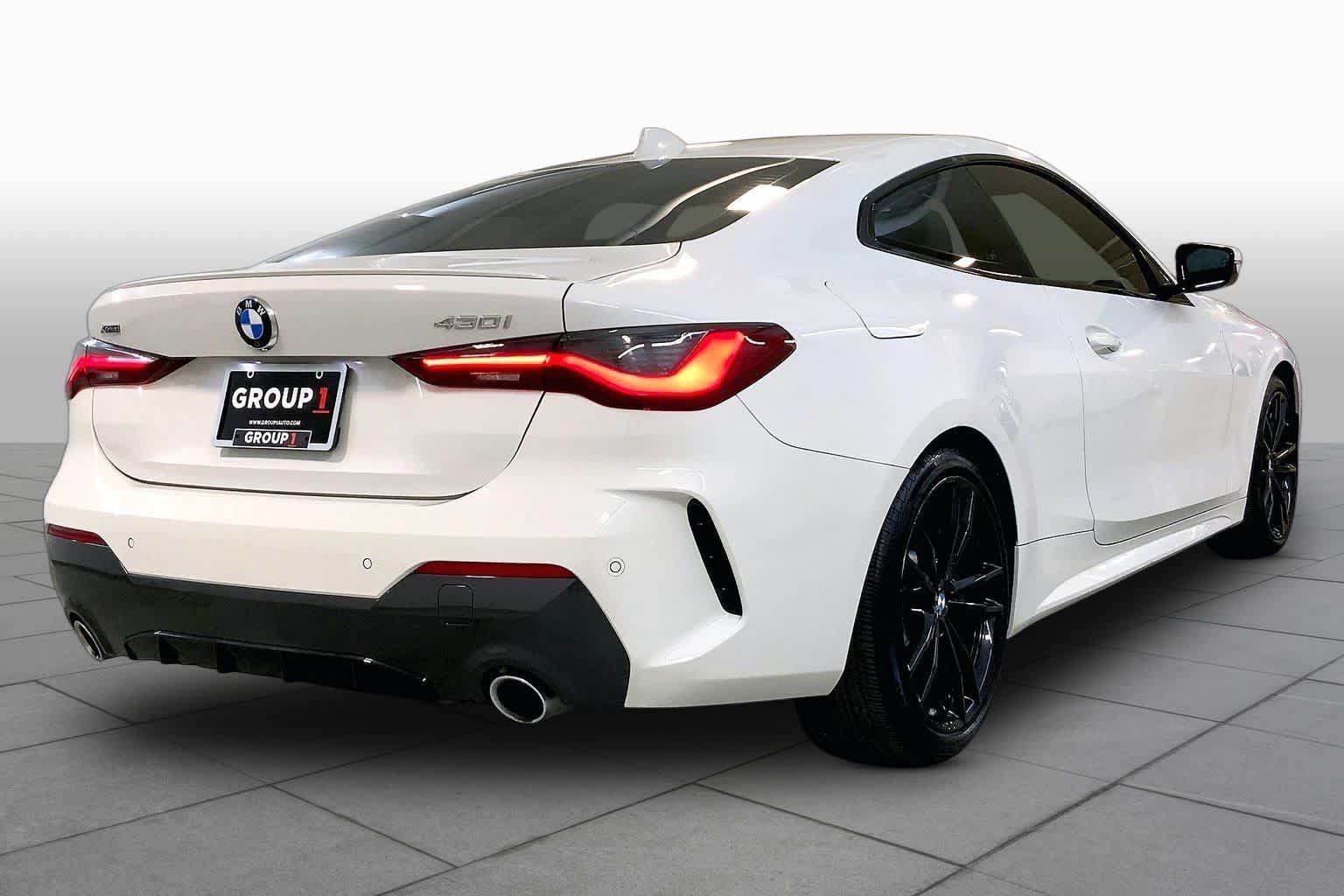 Used 2023 BMW 430i xDrive Coupe w/ M Sport Package AWD/4WD image 12
