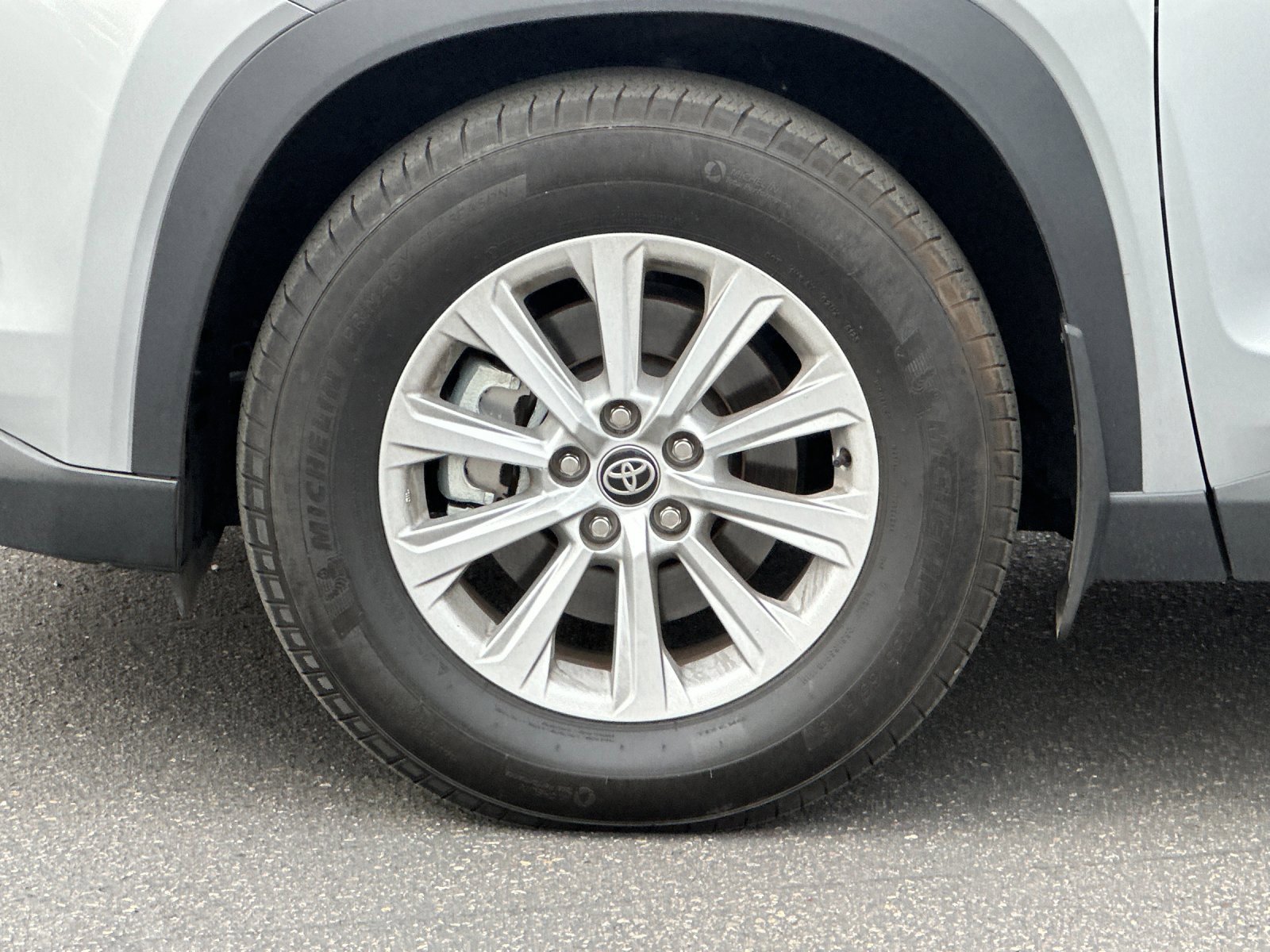 Used 2024 Toyota Grand Highlander XLE image 25