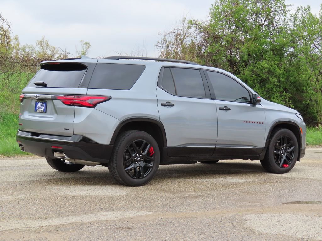Certified 2023 Chevrolet Traverse Premier w/ Redline Edition AWD/4WD image 3
