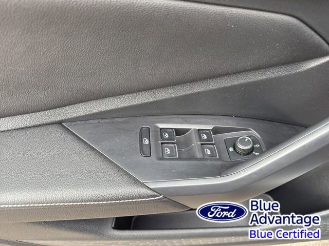 Used 2024 Volkswagen Jetta SE image 16