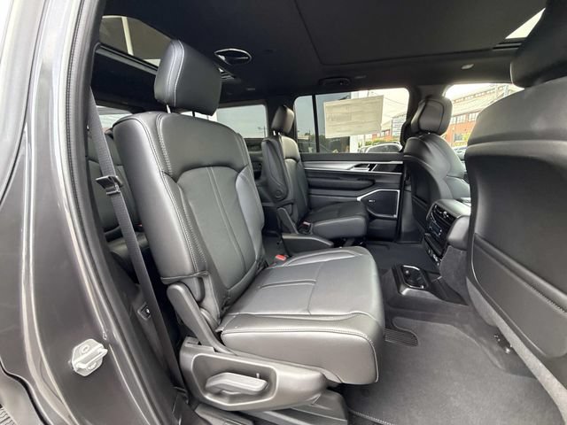 New 2026 Jeep Grand Wagoneer 4WD w/ Premium Group I image 36