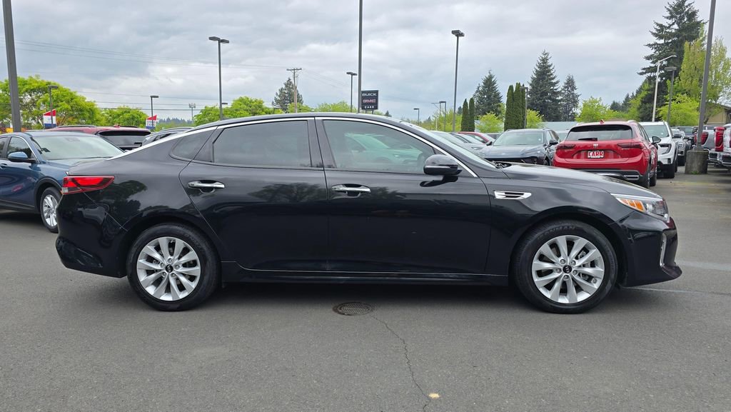 Used 2018 Kia Optima S w/ Panoramic Sunroof Package FWD image 2