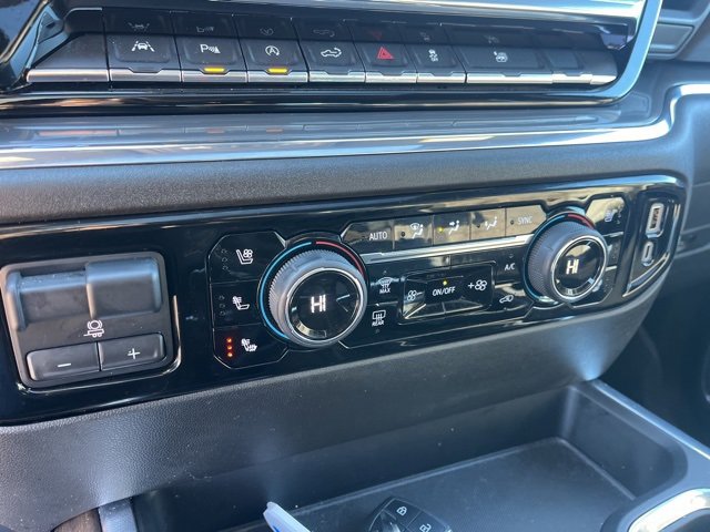 Used 2023 Chevrolet Silverado 1500 High Country w/ High Country Premium Package image 29