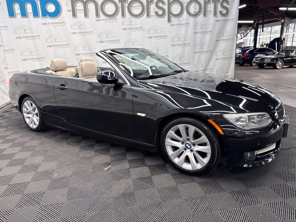 Used 2013 BMW 328i Convertible RWD image 18