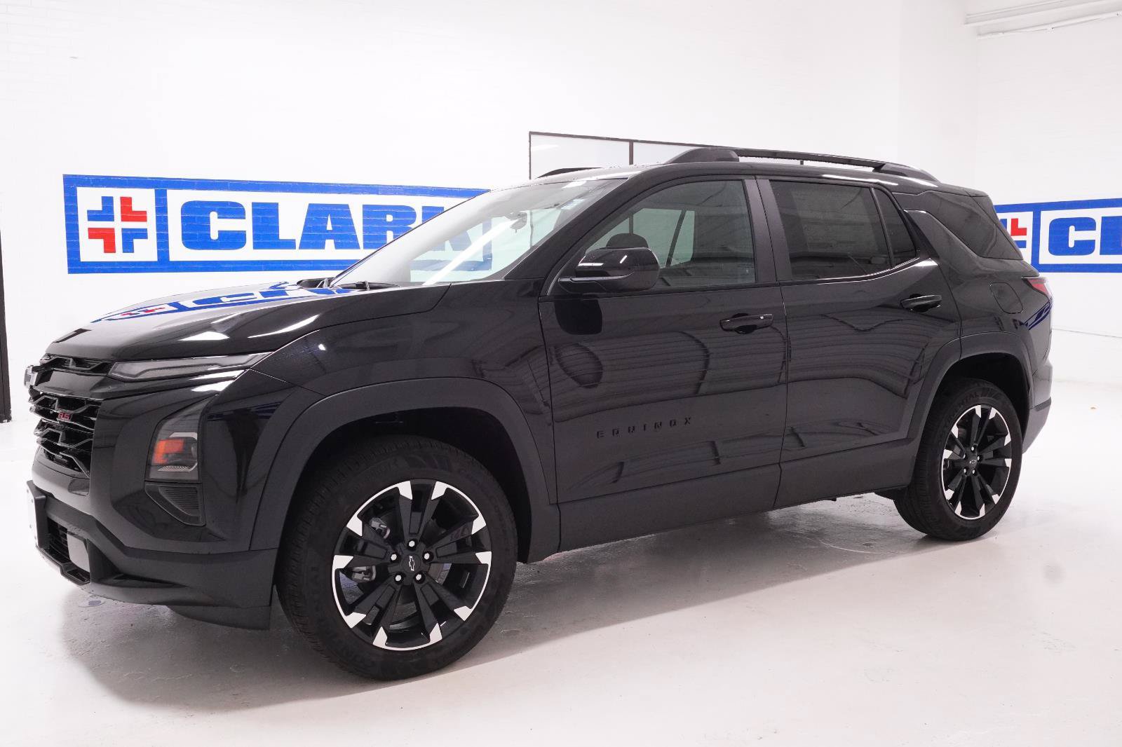 New 2027 Chevrolet Equinox RS FWD image 35