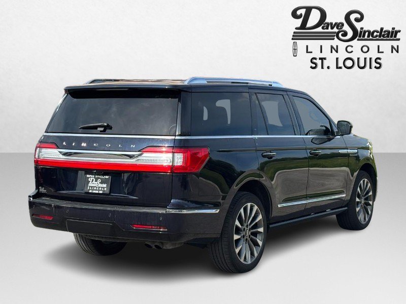 Used 2021 Lincoln Navigator Reserve w/ Luxury Package AWD/4WD image 5