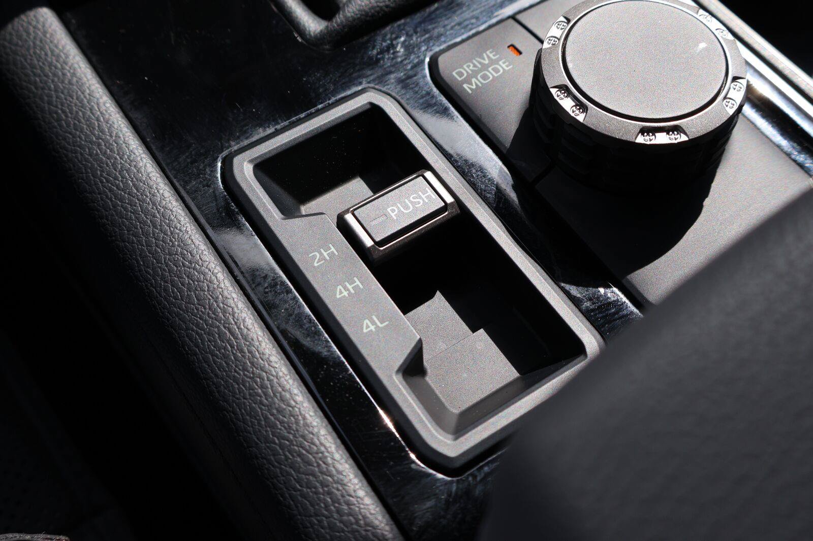Used 2023 Toyota Tundra Limited AWD/4WD image 30