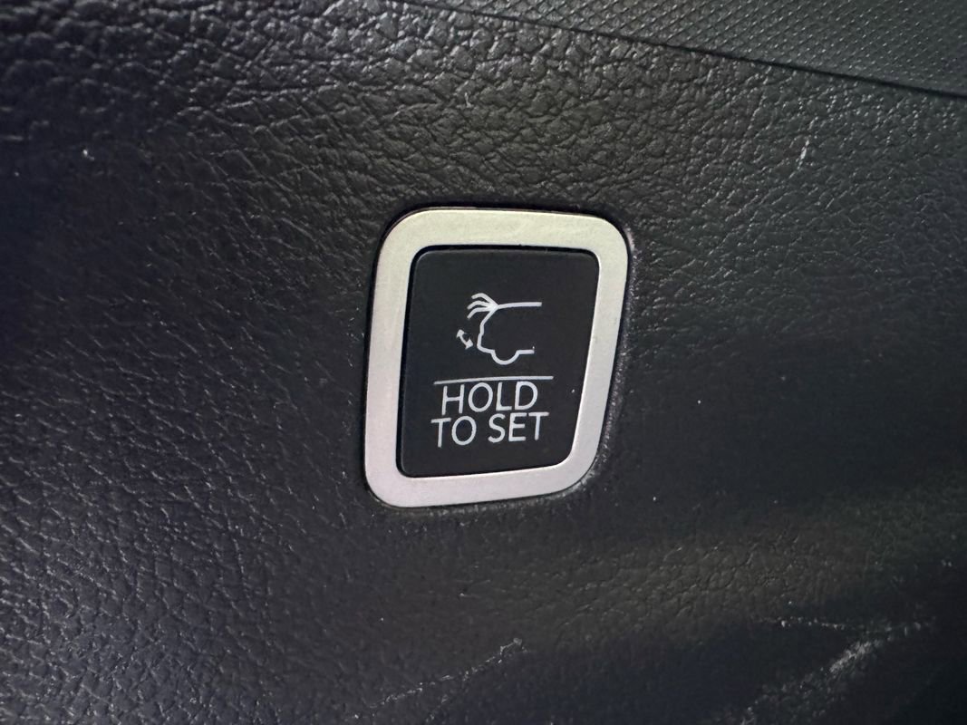 Used 2024 Jeep Wagoneer L Series II w/ Flexible Seating Group image 44