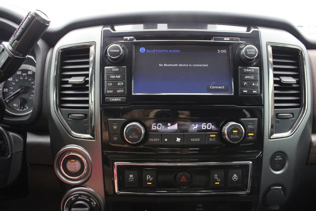 Used 2017 Nissan Titan Platinum Reserve AWD/4WD image 16