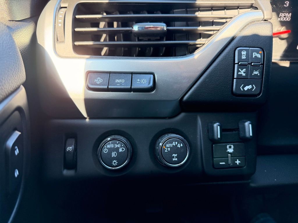 Used 2019 Chevrolet Tahoe Premier w/ Premier Plus Edition image 22