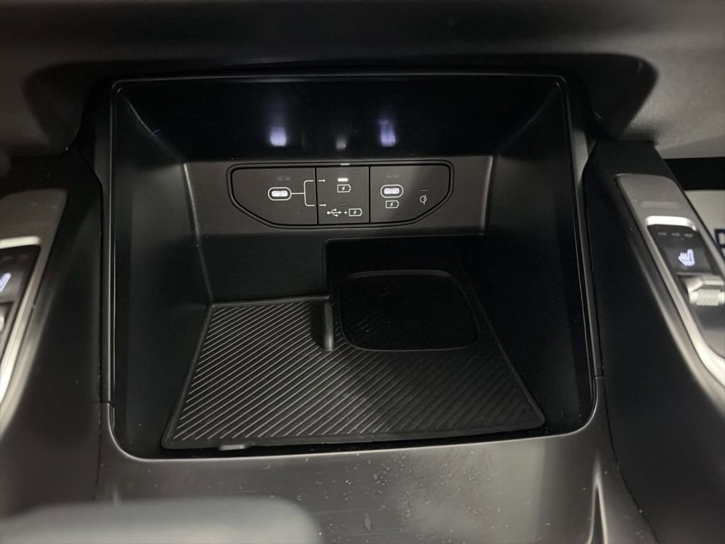 Used 2025 Kia Sorento S w/ Panoramic Sunroof Package image 16