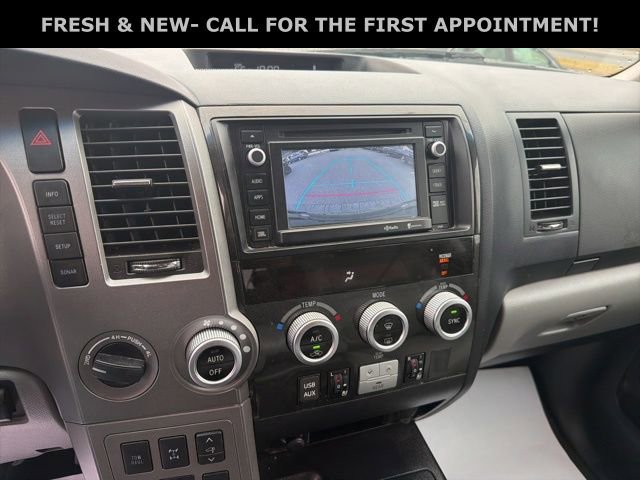 Used 2014 Toyota Sequoia Platinum image 25