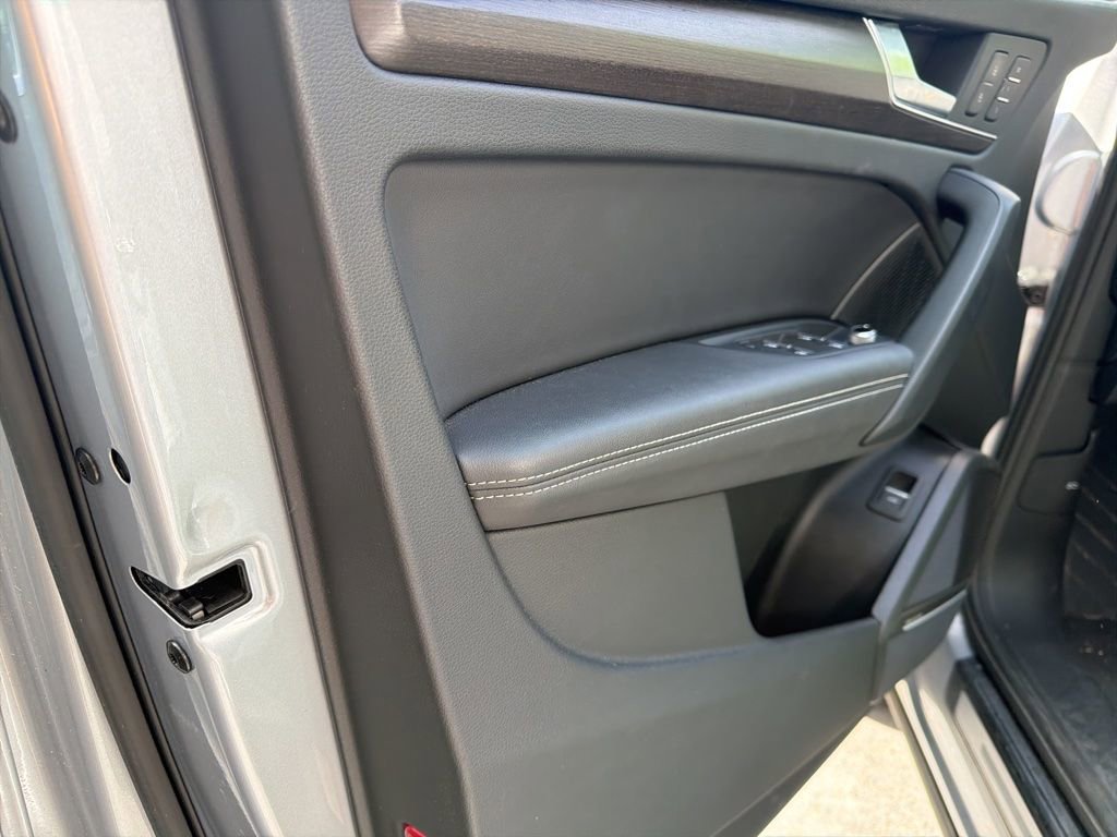 Used 2023 Audi Q5 2.0T Premium Plus w/ Premium Plus Package image 11