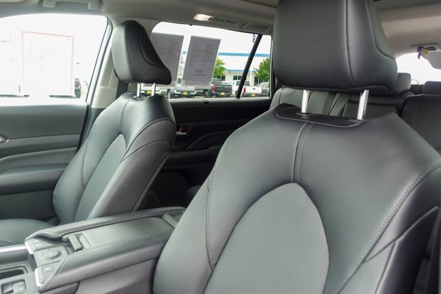 Certified 2026 Toyota Grand Highlander XLE image 24