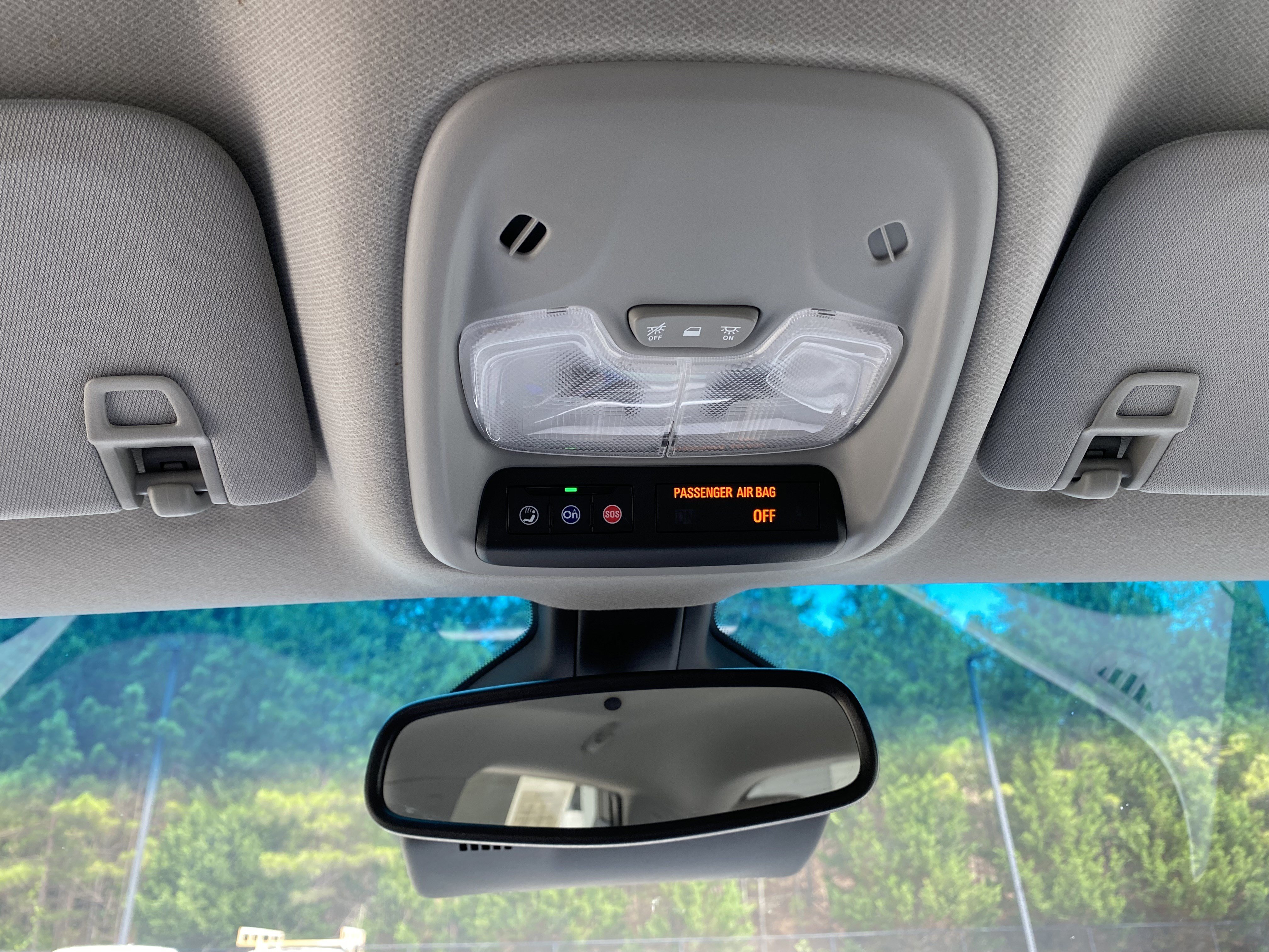 Used 2020 Chevrolet Bolt LT FWD image 31