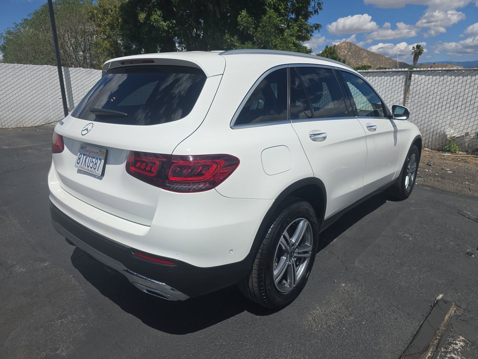 Used 2021 Mercedes-Benz GLC 300 image 6