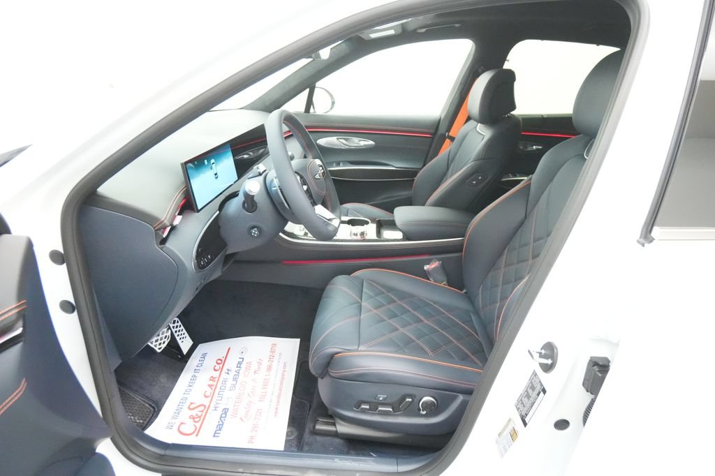 New 2026 Genesis GV70 3.5T Sport Prestige AWD/4WD image 14