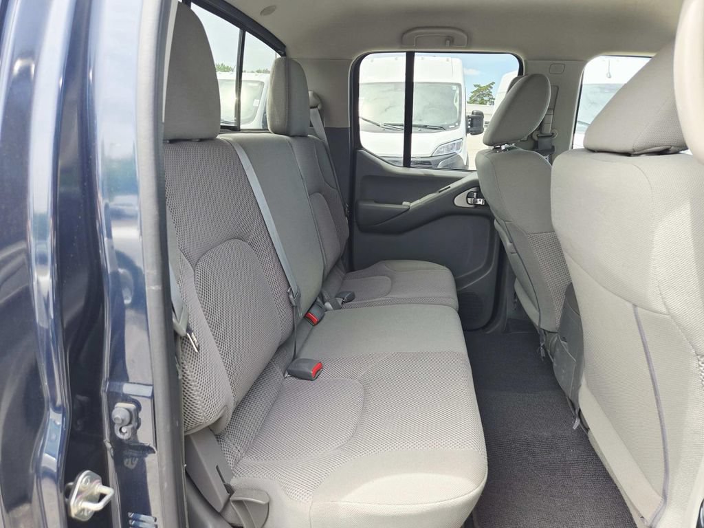 Used 2020 Nissan Frontier SV RWD image 15