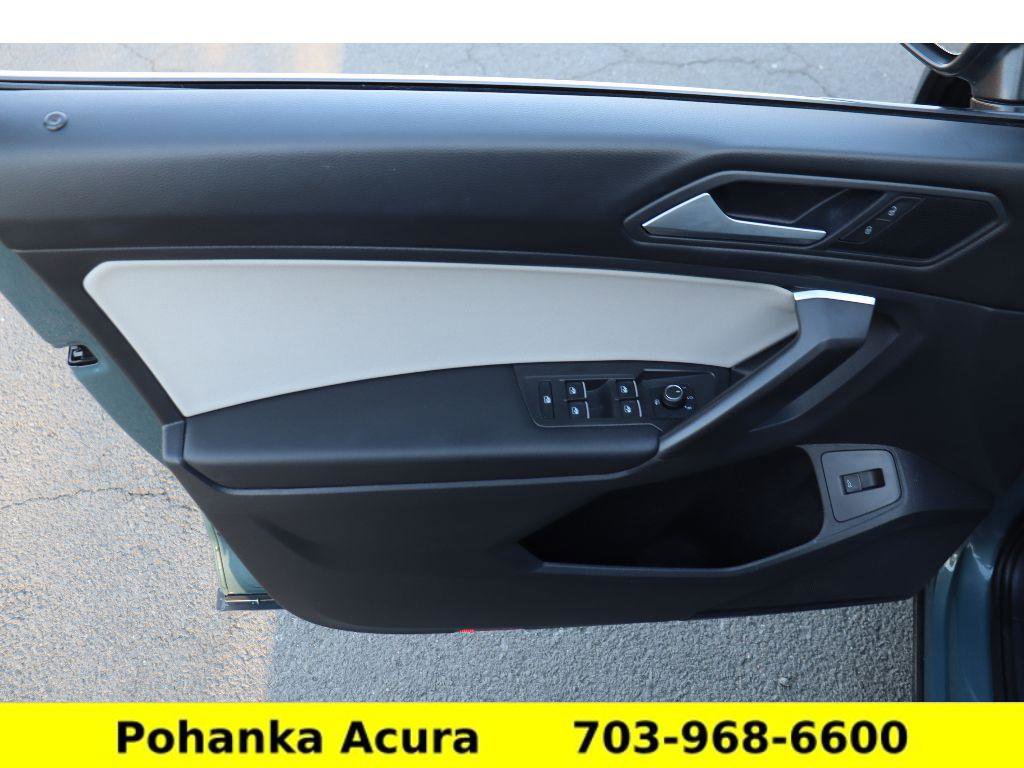 Used 2021 Volkswagen Tiguan SEL image 24