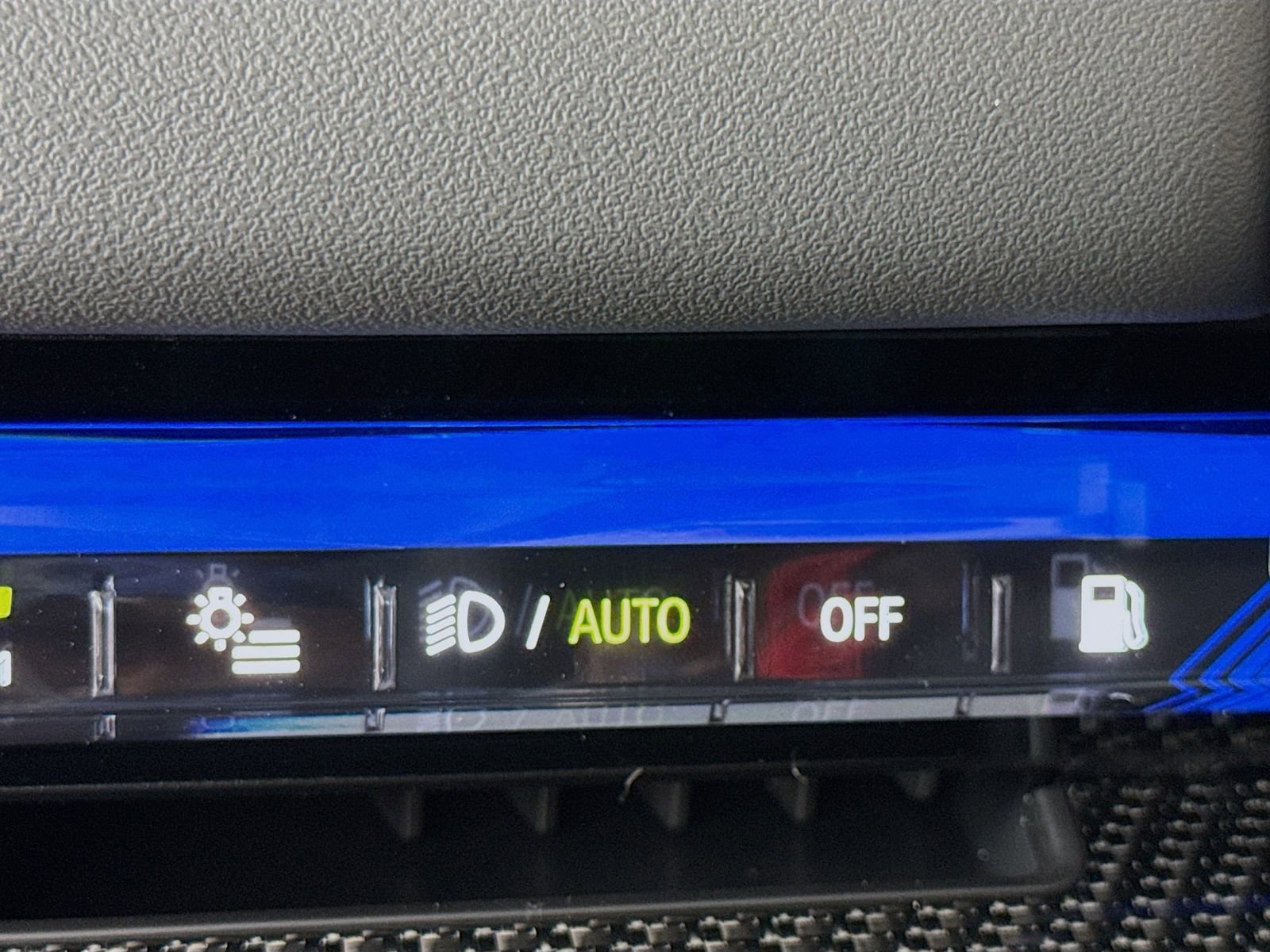 New 2026 BMW M5 w/ Executive Package AWD/4WD image 10