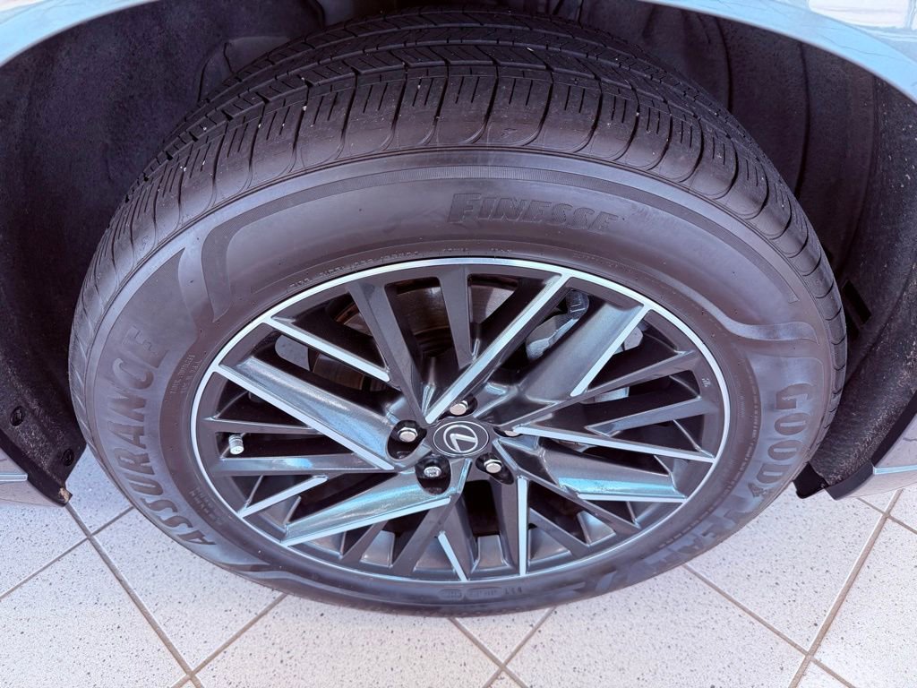 Used 2024 Lexus TX 350 FWD w/ Captains Chair Package image 18