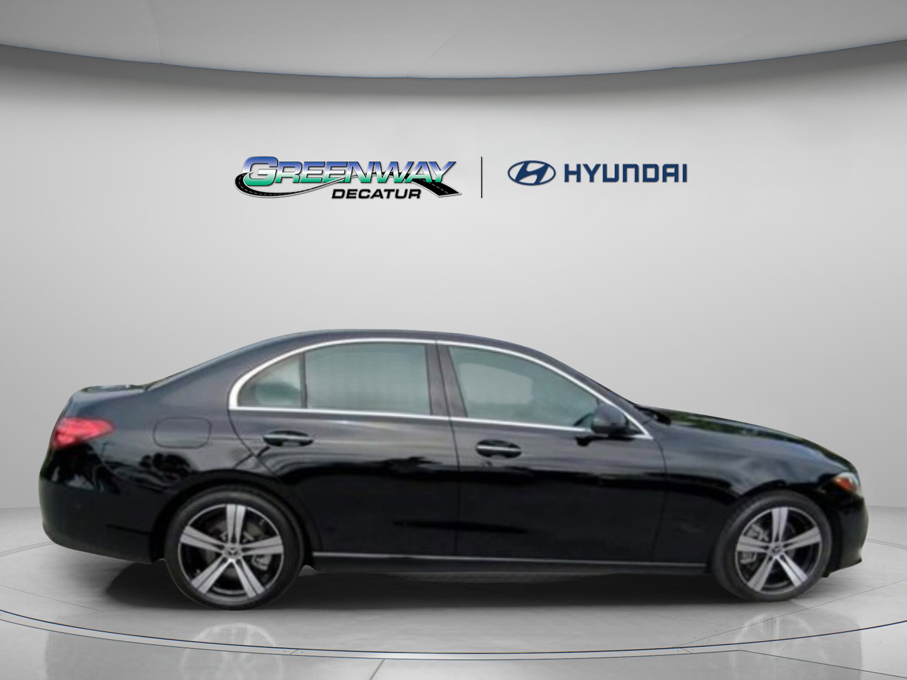 Used 2025 Mercedes-Benz C 300 Sedan image 30