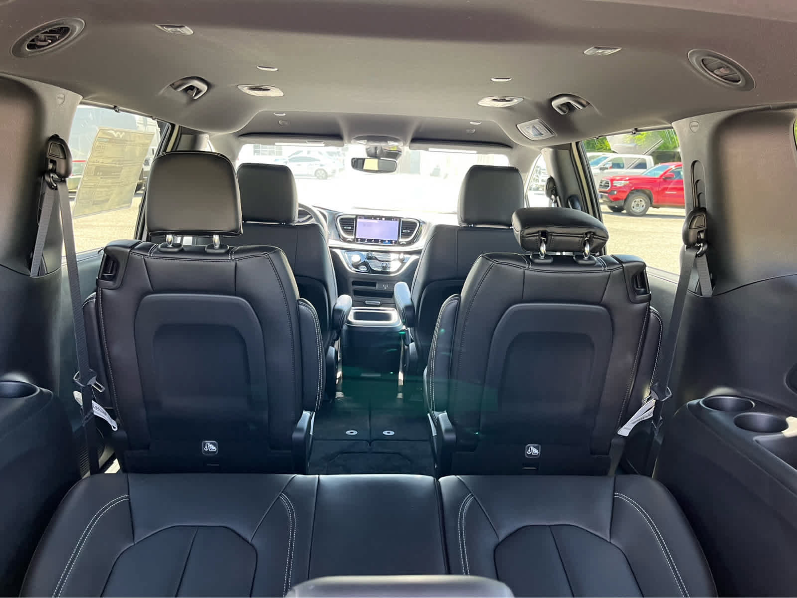 New 2026 Chrysler Pacifica Select FWD image 29