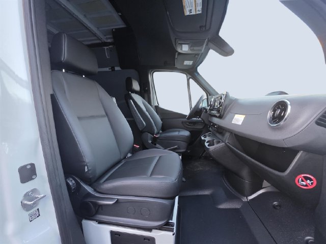 New 2026 Mercedes-Benz Sprinter 2500 image 8