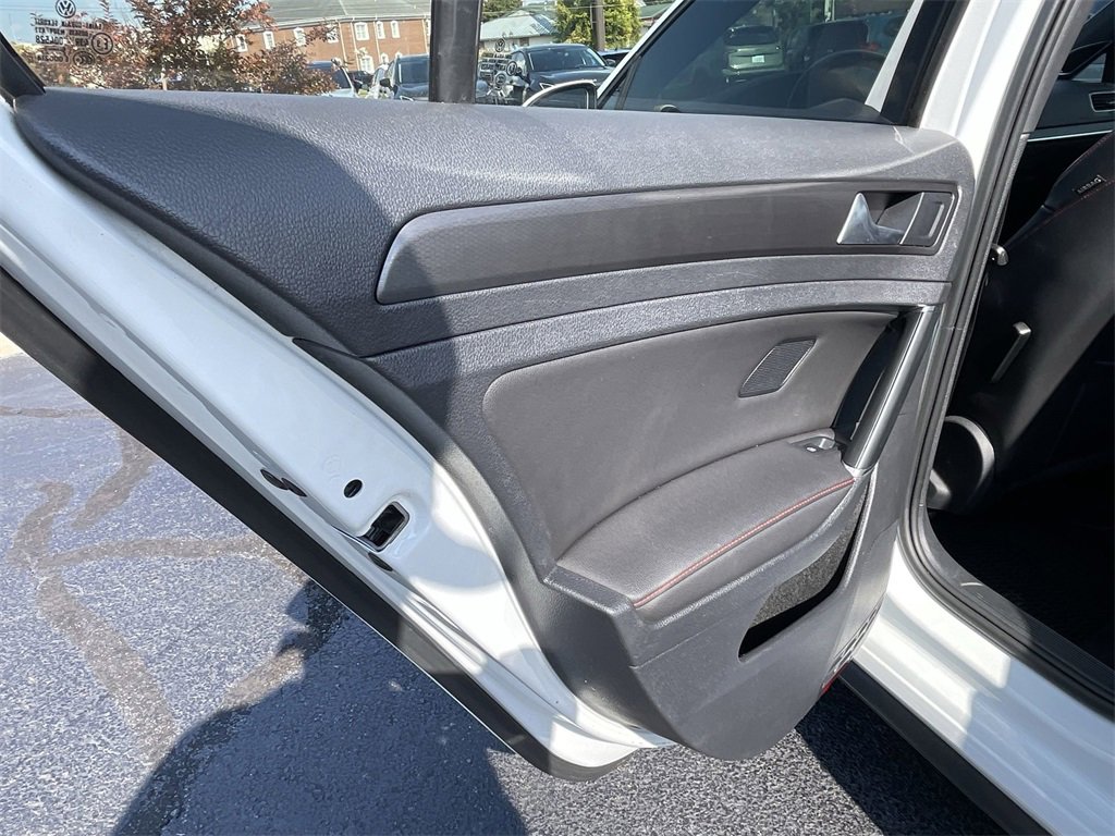 Used 2019 Volkswagen GTI SE w/ SE Experience Package image 21