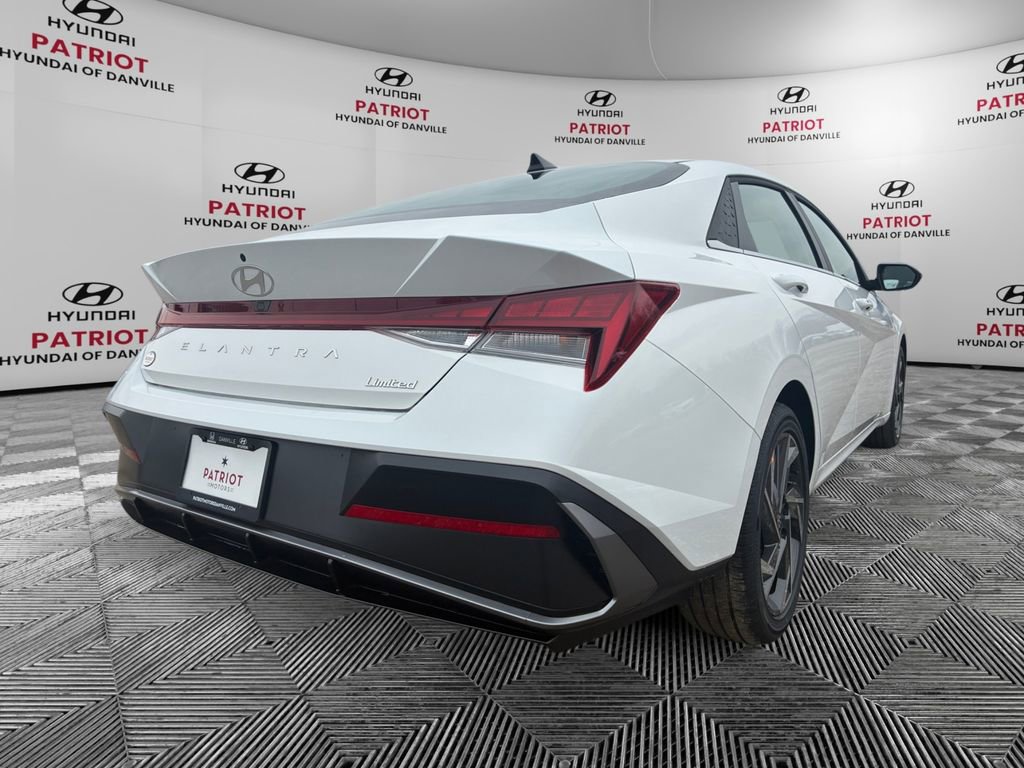 New 2026 Hyundai Elantra Limited image 31