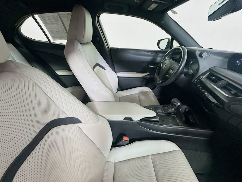 Used 2020 Lexus UX 250h w/ Premium Package AWD/4WD image 27