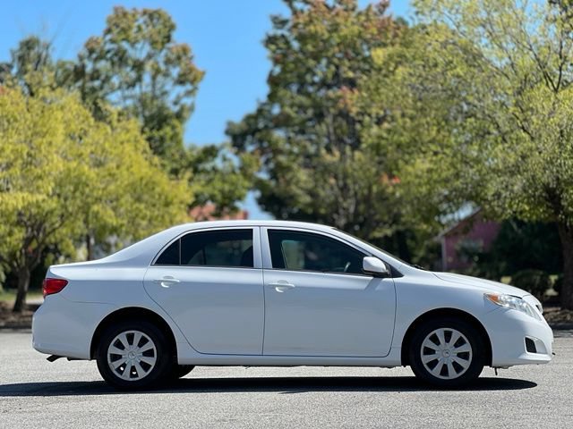 Used 2010 Toyota Corolla LE w/ All Weather Guard Pkg FWD image 4